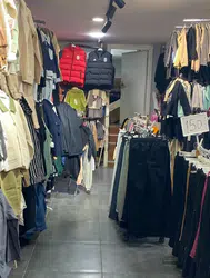 Bursa'da giyim mağazasında hırsızlık : 2 kadın 16 bin liralık ürün çaldı