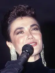 Nalan Altınörs Kimdir,  Hayatı ve Kariyeri Nasıldır? Türk Sanat Müziğinin Önemli İsimlerinden Biri