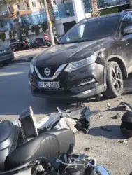 Antalya'da otomobil ile motosiklet çarpıştı : 23 yaşındaki genç hayatını kaybetti