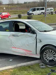 Samsun'da kaza : Halk otobüsü ve otomobil kavşakta çarpıştı