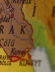 İran'ın füzeleri Kuveyt'e yöneldi : 1 kişi hayatını kaybetti, 32 kişi yaralandı