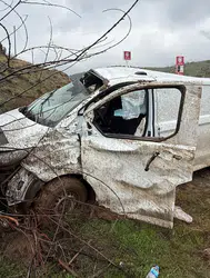 Adıyaman'da midibüs şarampole yuvarlandı
