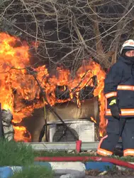 Kilis'te bir STK'ya ait prefabrik yapıda yangın çıktı
