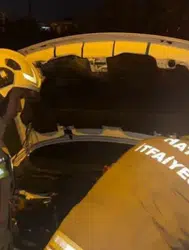 Hatay Defne’de seyir halindeki araç alev aldı