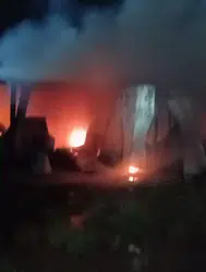 Hatay’da şantiyede konteyner yangını : İnşaat işçisi hayatını kaybetti