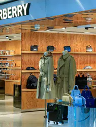 Dünyaca ünlü marka nasıl toparlandı? Burberry'i kurtaran karar
