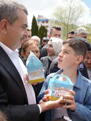 Bakan Tekin, Erzurum'da düzenlenen bayramlaşma programına katıldı