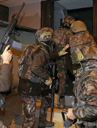8,7 milyarlık yasa dışı bahis soruşturmasında 45 şüpheli adliyede