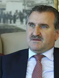 Bakan Bak, Bahçelievler'de bisiklet dağıtım töreninde konuştu