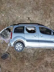 Kırıkkale'de takla atan araç hurdaya döndü : Sürücü, eşi ve çocuğu yaralandı