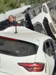 Siirt'te otomobil ile tır çarpıştı : 4 yaralı