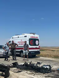 Tekirdağ Çorlu'da iki araç kafa kafaya çarpıştı : 1'i ağır, 2 yaralı