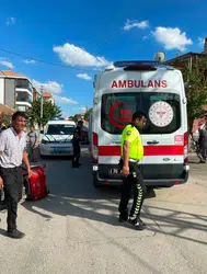 Karaman'da otomobille çarpışan üç tekerlekli bisiklet devrildi : 2 yaralı