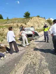 Elazığ'da otomobil takla attı, 3 kişi yaralandı