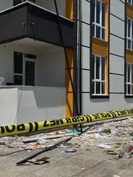 Konya'da elektrik akımına kapılan işçi 4. kattan düştü : Durumu ağır