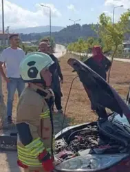 Hatay Yayladağı'nda iki otomobil çarpıştı : 6 yaralı