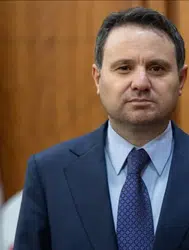 Bakan Gürlek, Türk Kızılay’a 150 bin TL bağışladı
