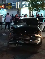 Batman'da iki otomobil çarpıştı, 1 kişi yaralandı