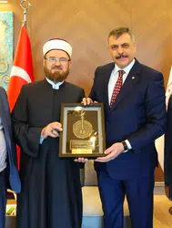 Bakan Çiftçi, Dünya Müslüman Alimler Birliği Başkanı Karadaği ile bir araya geldi
