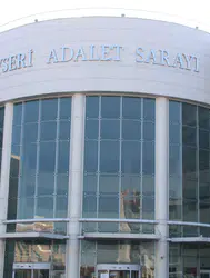 Kayseri'de iş arkadaşlarını bıçaklayan şahsa 18 yıl 4 ay hapis cezası