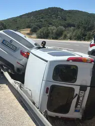 Bilecik'te iki otomobil çarpıştı, 4 kişi yaralandı