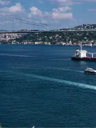 İstanbul Boğazı’nda gemi trafiği durduruldu