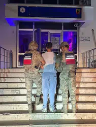 Bingöl'de jandarmadan operasyon : Kesinleşmiş hapis cezası bulunan 5 firari yakalandı