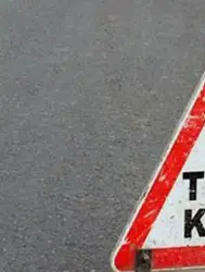 Afyonkarahisar'da otomobil bariyerlere çarptı : 1 ölü
