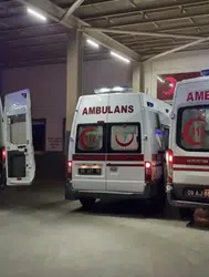 Çorlu’da motosiklet ile hafif ticari araç çarpıştı : 1’i çocuk 2 kişi yaralandı