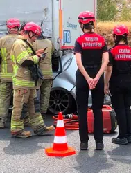 İzmir'de otomobil, tırın dorsesine çarptı : 1 ölü