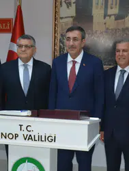 Cumhurbaşkanı Yardımcısı Yılmaz, Sinop Valiliği'nde