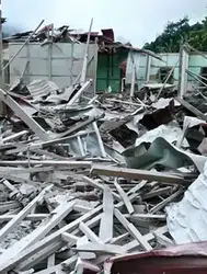 Myanmar'da pazar yeri yakınlarına hava saldırısı: 33 kişi öldü