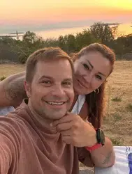 Pınar Altuğ'dan eşine romantik jest sitemi
