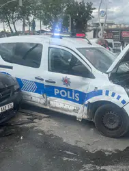 Sakarya'da polis aracı ile otomobil çarpıştı: 2'si polis 5 kişi yaralandı