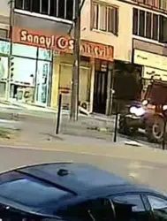Bursa'da panelvan traktöre arkadan çarptı : 10 yaralı