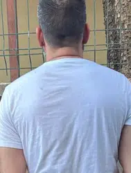 Tartıştığı eşini katletti, sokağa çıkıp 3 çocuğu vurdu