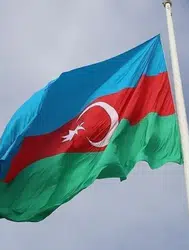 Azerbaycan'da Türk Bayrağının İndirilmeye Çalışıldığı İddialarına Resmi Yalanlama