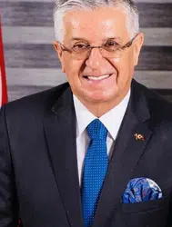 Necati Topaloğlu Kimdir ? Eğitim ve Siyasi Kariyeri Nasıldır ?