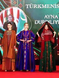 Ürgüp'te Türk dünyasının geleneksel kıyafetleri tanıtıldı