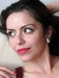 Karolin Fişekçi kimdir ve Masumiyet Müzesi dizisi hakkında ne düşünüyor?