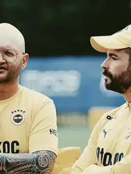 Fenerbahçe Tercümanı Saruhan Karaman Kimdir ve Neden 6 Ay Hak Mahrumiyeti Cezası Aldı?