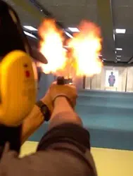 Atış Poligonlarında Yaş Sınırı Nedir? 18 Yaş Altı Bireyler Poligona Girebilir mi?