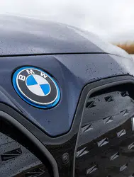 Yeni elektrikli BMW i3 modeli beklenenden önce satışa çıktı : Fiyatı ve özellikleri neler?