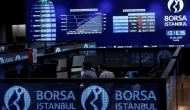 Borsa İstanbul günün ilk yarısında yatay seyretti: Yatırımcılar küresel gelişmeleri izliyor