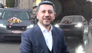 Nevşehir Belediye Başkanı Arı'dan sürpriz jest: Makam şoförünün gelin arabasını sürdü!