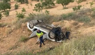 Gaziantep’te araç tarlaya uçtu: 1’i ağır 8 yaralı