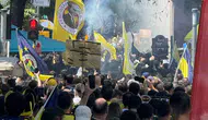Fenerbahçe’de taraftar ve kongre üyeleri tek ses ‘Ali Koç istifa’ dedi: Büyük Fenerbahçe yürüyüşü başladı