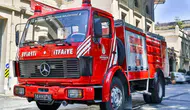 Arnavutköy'de elektrik direği bomba gibi patladı