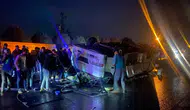 Hatay'da midibüs devrildi: 25 tarım işçisi yaralandı