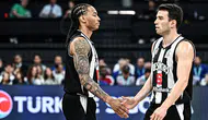 Beşiktaş Fibabanka, Anadolu Efes deplasmanında kazandı! Seriyi son maça taşıdı
